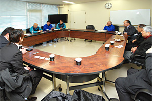 福島県いわき市漁協組合長らが視察研修に来社写真