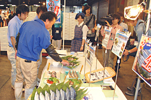 シーズン到来！秋の味覚・新物サンマ
