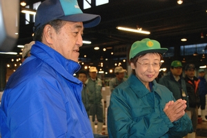 奥山仙台市長が市場各団体の代表と懇談