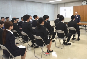 仙水グループ各社で入社式を行う