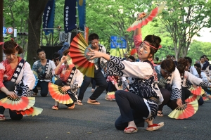 杜の都に御神船山鉾 青葉まつりで巡行