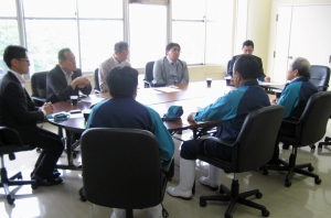 高松市卸売市場運営協議会一行が視察研修に来社