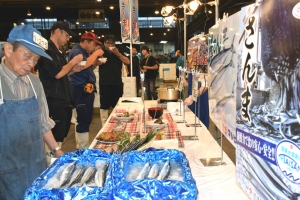 秋の味覚の新物サンマ！ 今期初の本格入荷