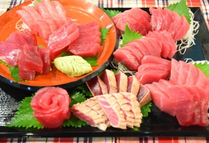 「みやぎ水産の日」でマグロを試食提案