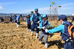 仙水グループが「第1回亘理町植樹」に参加