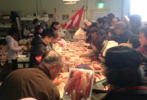 中央水産花巻の一大イベント「花巻市場まつり」開催