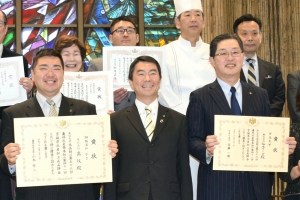 水産庁長官賞の伝達式/仙水フーズ「目光(メヒカリ)丸干」