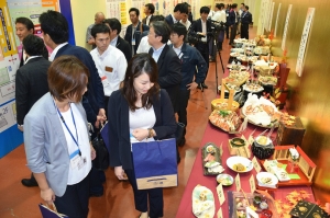 第33回生鮮合同提案会「フレッシュ食の祭典」を開催