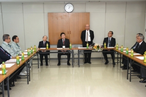 仙台市技能功労章受賞者の渡邊氏を祝う会を開く