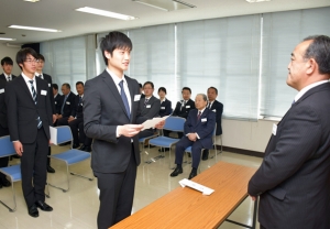 ようこそ仙水グループへ/仙台水産入社式