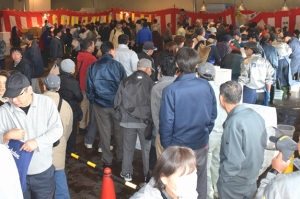 中央水産花巻の一大イベント「花巻市場まつり」を開催