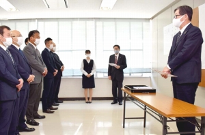 仙台水産創立60周年を祝う