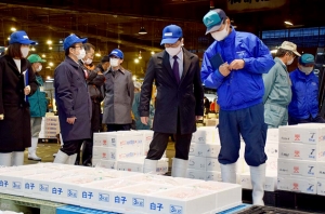 農水省の金澤卸売市場室長が視察・懇談で来場