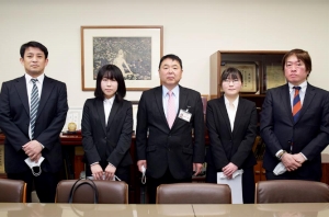 若い力の活躍に期待 仙台宮水入社式