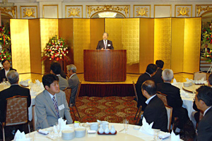 下期に向け「仙水グループ祝賀・団結会」を開く