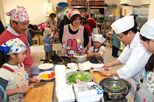 海の幸「ぶり」でごちそう作り《親子料理教室を開く》写真